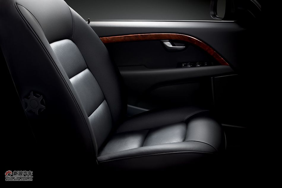 2011款S80L内饰