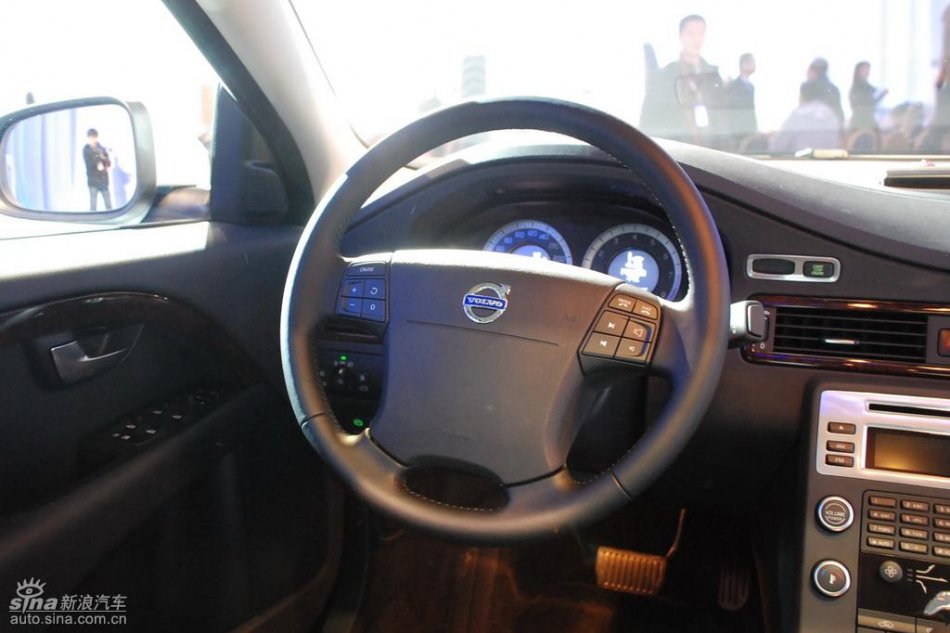 国产沃尔沃S80L上市现场内饰实拍