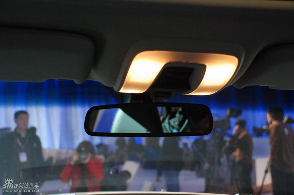 国产沃尔沃S80L上市现场内饰实拍