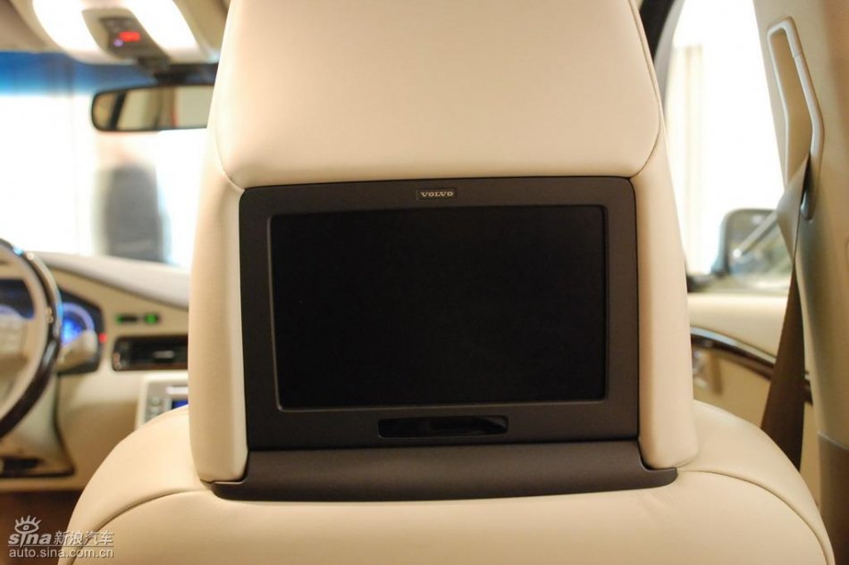 国产沃尔沃S80L上市现场内饰实拍