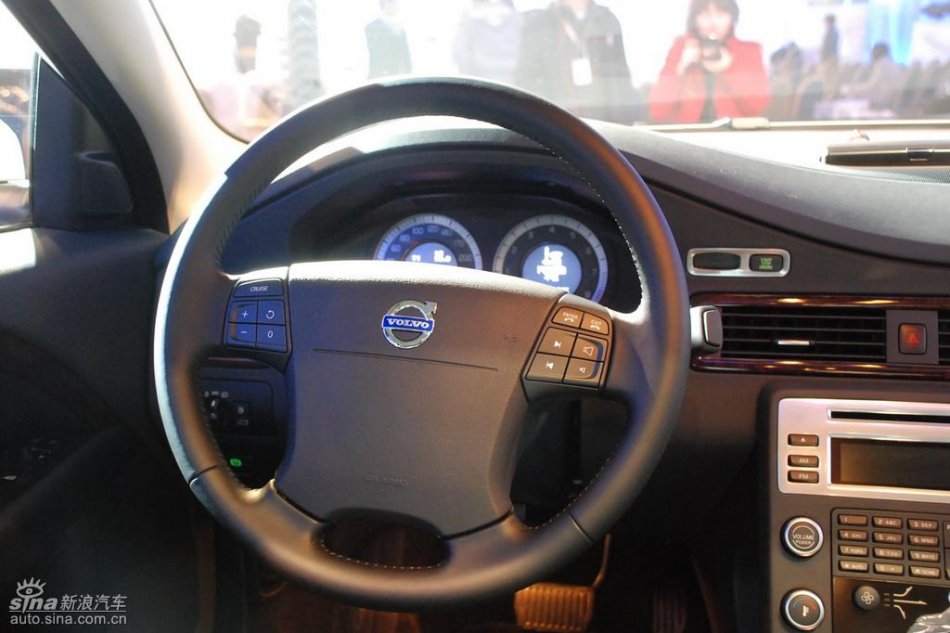 国产沃尔沃S80L上市现场内饰实拍