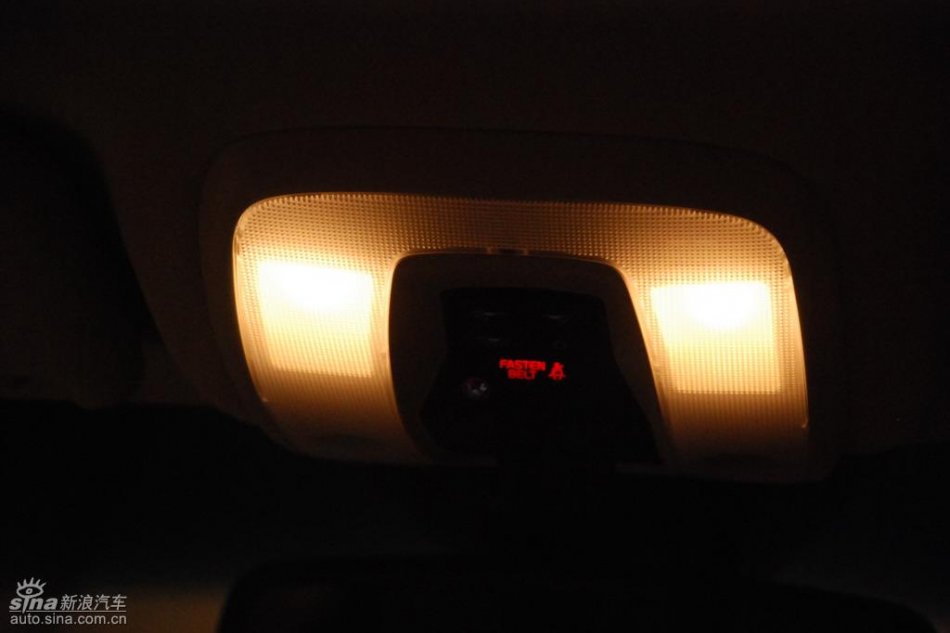 国产沃尔沃S80L上市现场内饰实拍