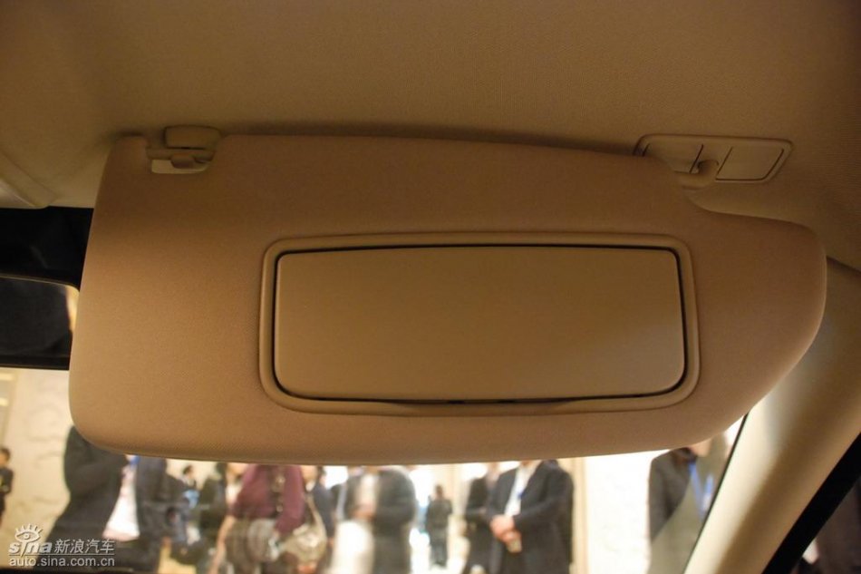 国产沃尔沃S80L上市现场内饰实拍