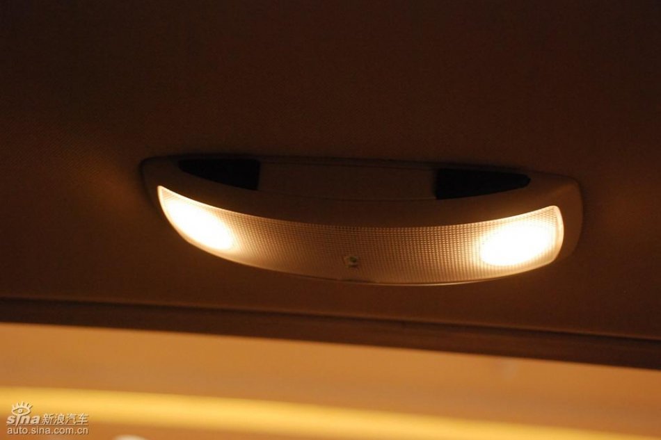 国产沃尔沃S80L上市现场内饰实拍