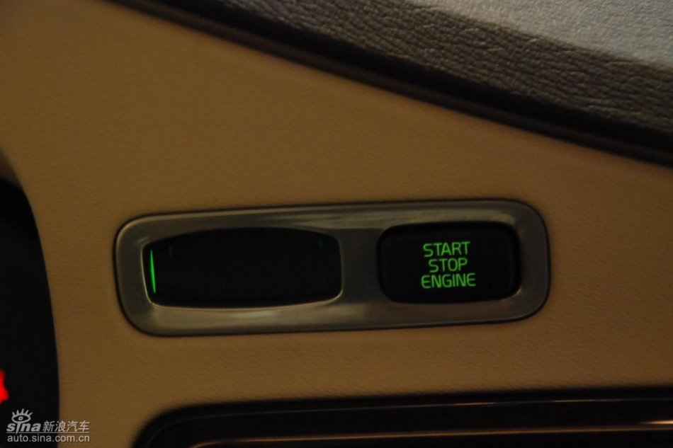 国产沃尔沃S80L上市现场内饰实拍