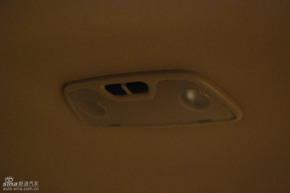 国产沃尔沃S80L上市现场内饰实拍