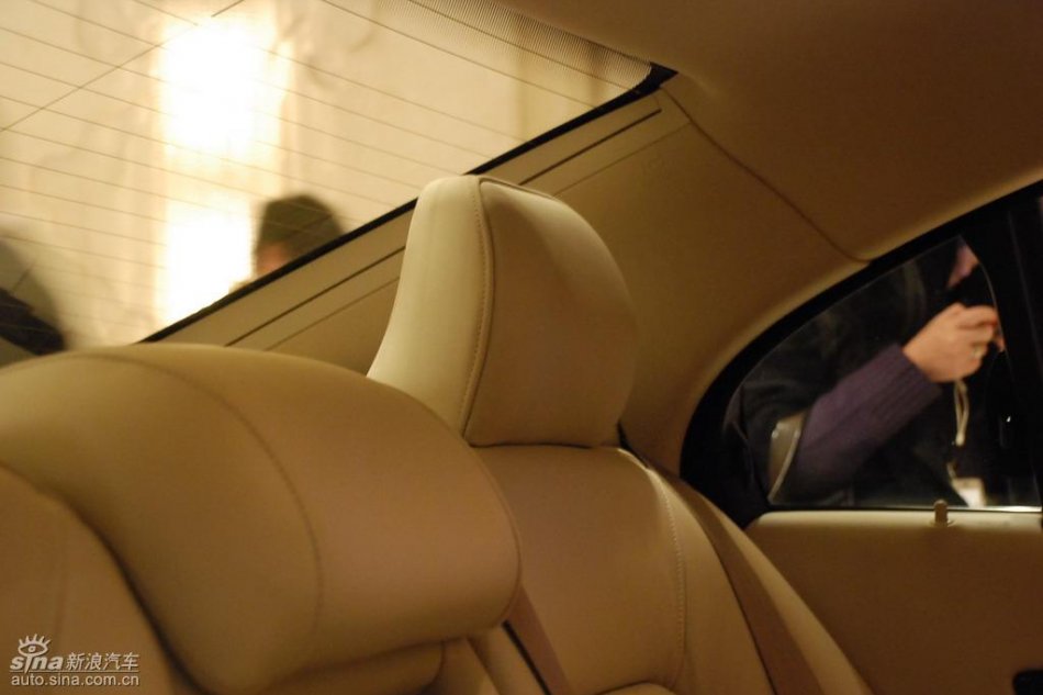 国产沃尔沃S80L上市现场内饰实拍