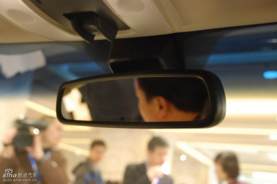 国产沃尔沃S80L上市现场内饰实拍