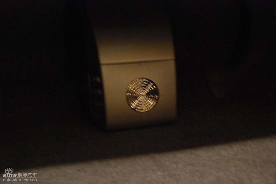 国产沃尔沃S80L上市现场内饰实拍
