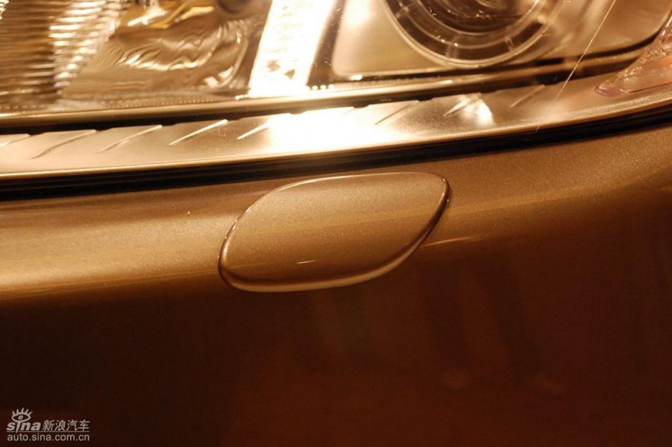 国产沃尔沃S80L上市现场外观实拍