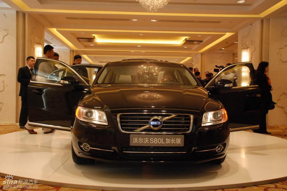 国产沃尔沃S80L上市现场外观实拍