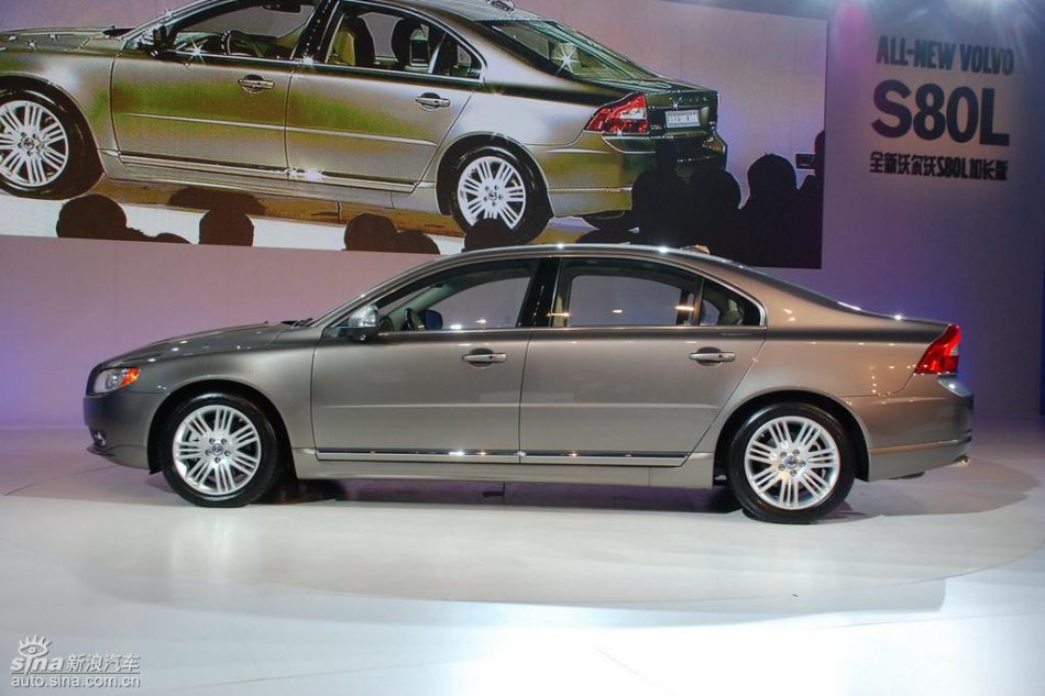 国产沃尔沃S80L新车亮相