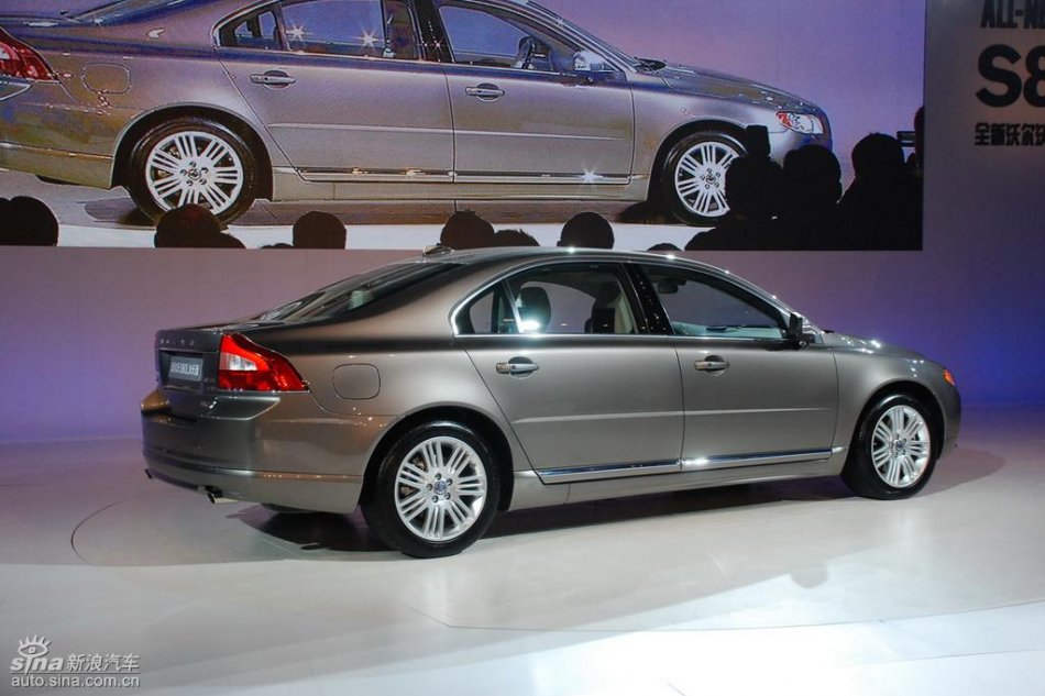 国产沃尔沃S80L新车亮相