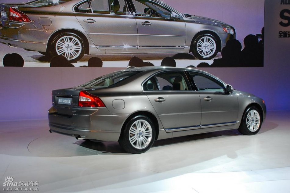 国产沃尔沃S80L新车亮相