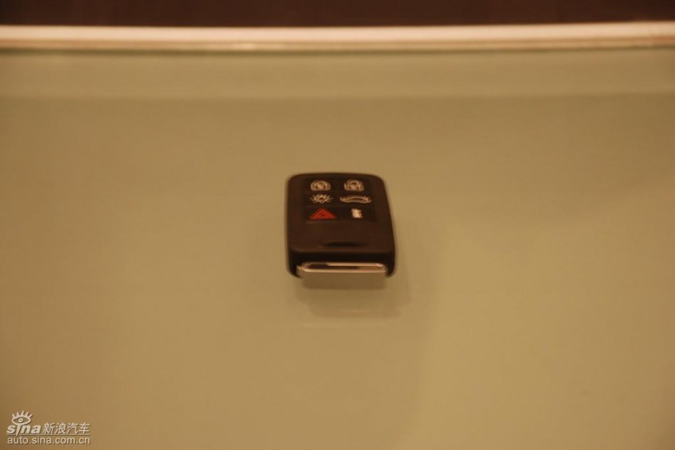 国产沃尔沃S80L上市现场图