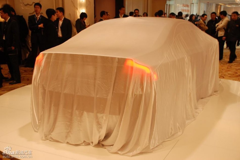 国产沃尔沃S80L上市现场图