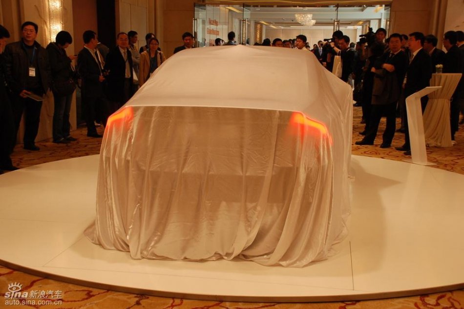 国产沃尔沃S80L上市现场图