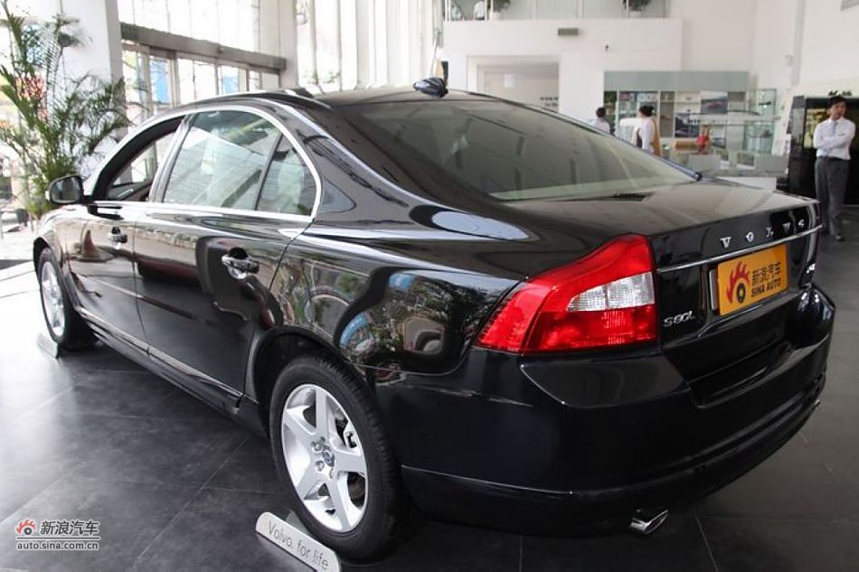 沃尔沃S80L 2.5T 智尊版