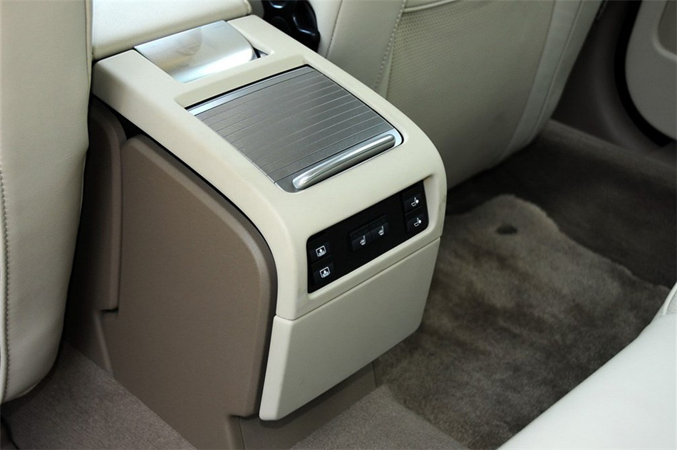 沃尔沃S80L 2012款 T5智尊版 空间