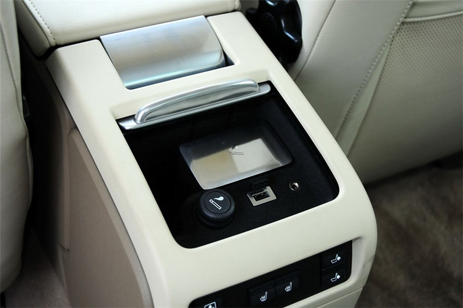 沃尔沃S80L 2012款 T5智尊版 空间