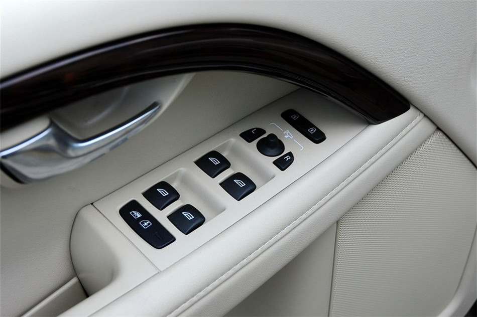 沃尔沃S80L 2012款 T5智尊版 空间