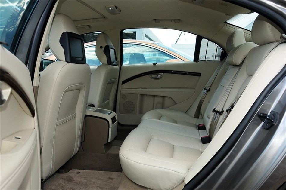 沃尔沃S80L 2012款 T5智尊版 空间