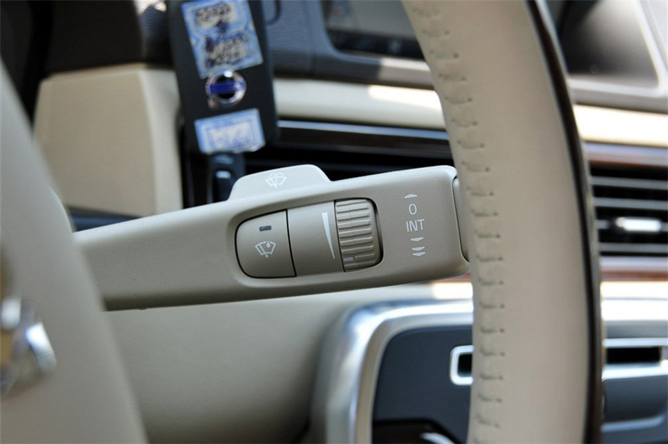 沃尔沃S80L 2012款 T5智尊版 内饰