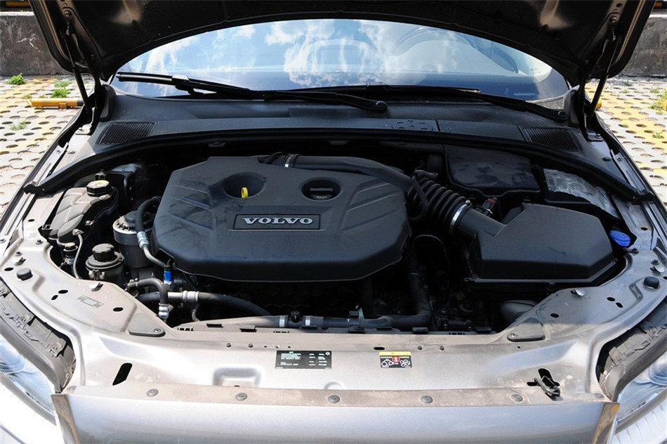 沃尔沃S80L 2012款 T5智尊版 引擎底盘