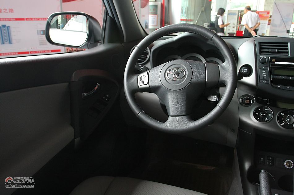 RAV4 2.4自动豪华版