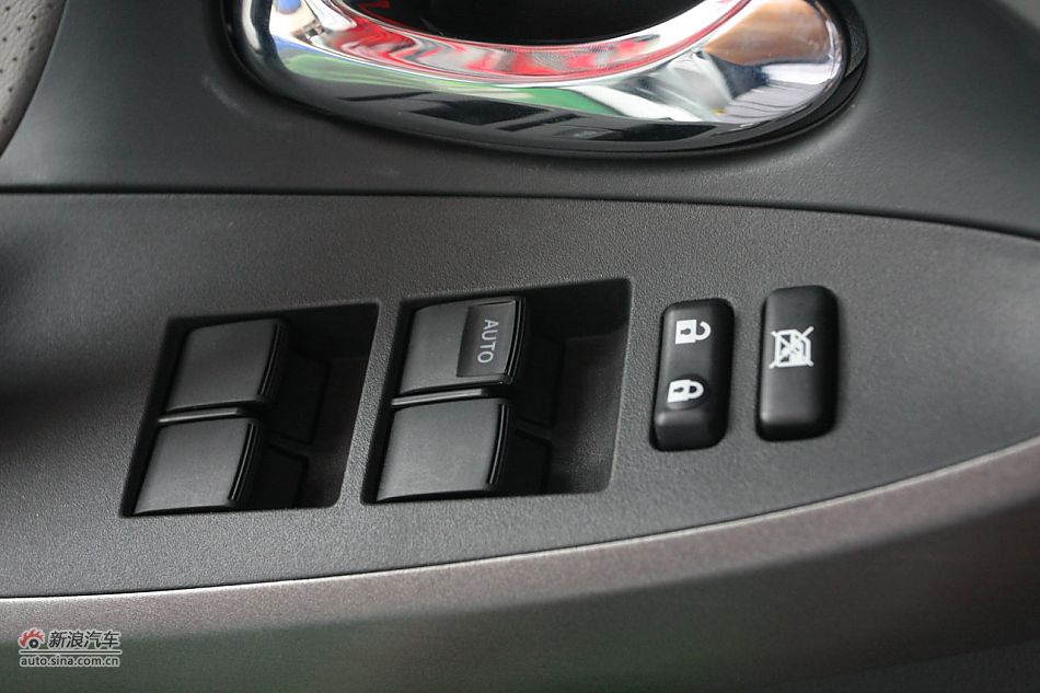 RAV4 2.4自动豪华版