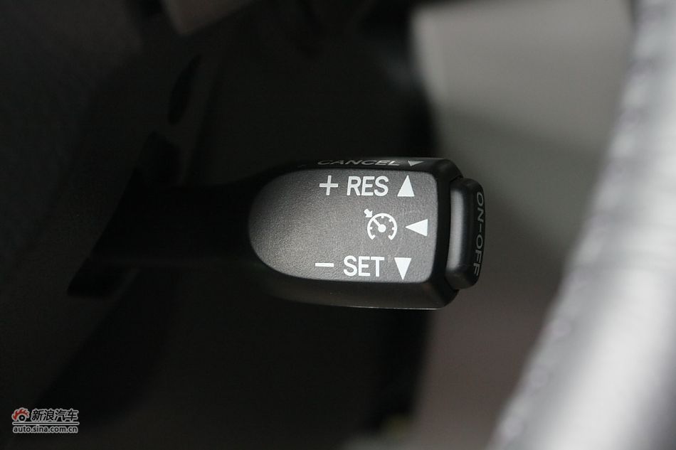 RAV4 2.4自动豪华版