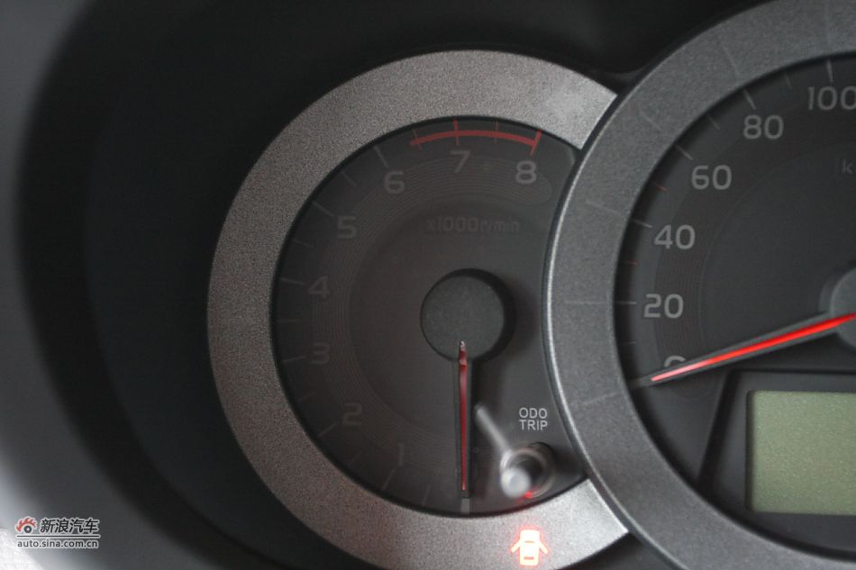 RAV4 2.4自动豪华版