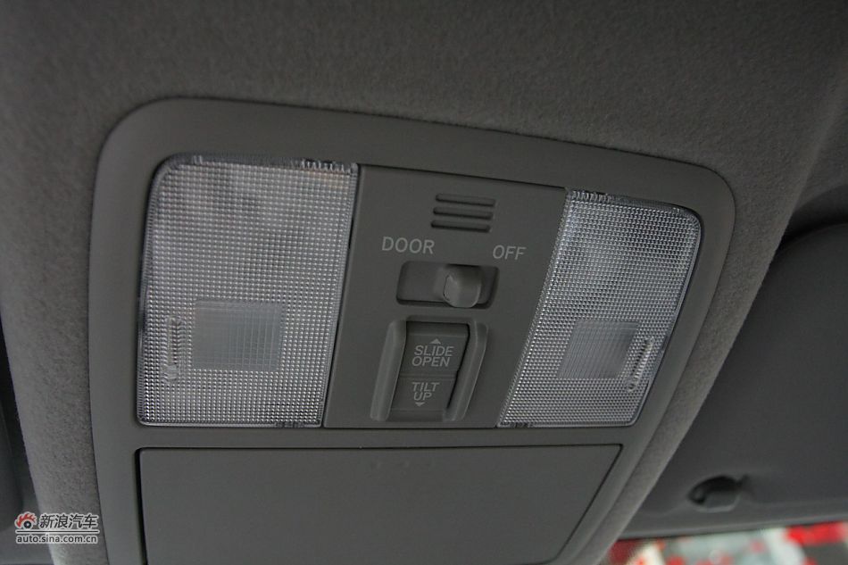 RAV4 2.4自动豪华版