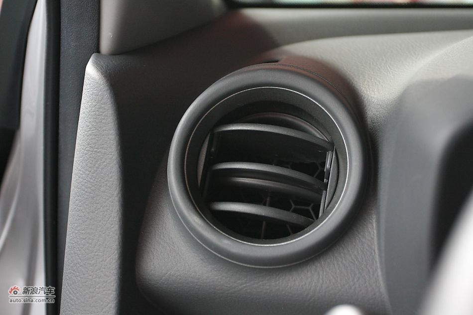 RAV4 2.4自动豪华版