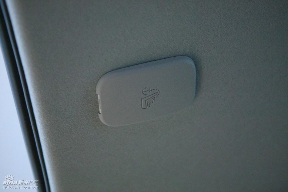 国产丰田RAV4内饰实拍