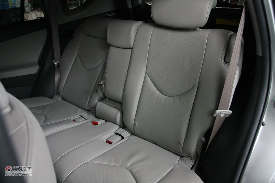 RAV4 2.4自动豪华版