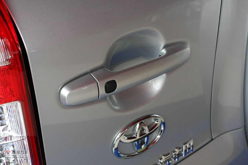 RAV4 2.4自动豪华版