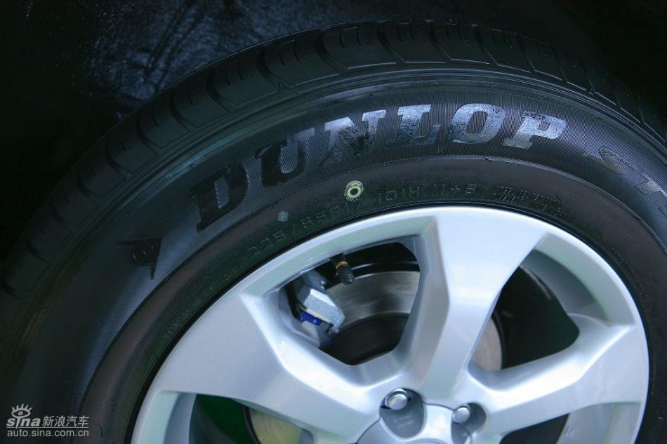 国产丰田RAV4外观实拍