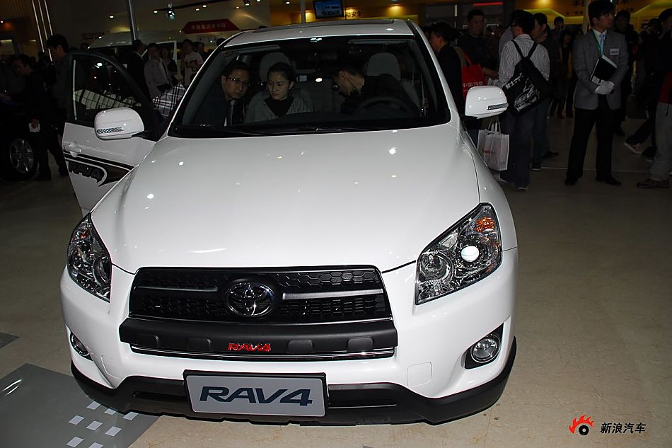 一汽丰田RAV4