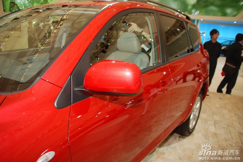 天津一汽丰田RAV4