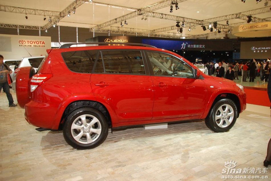 天津一汽丰田RAV4