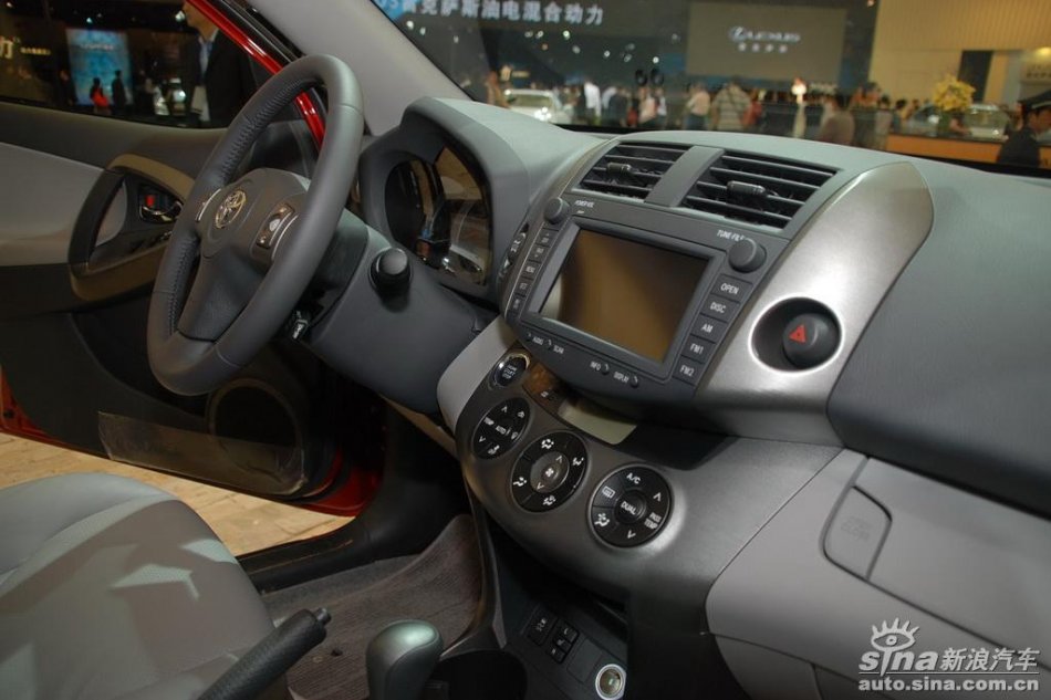 天津一汽丰田RAV4