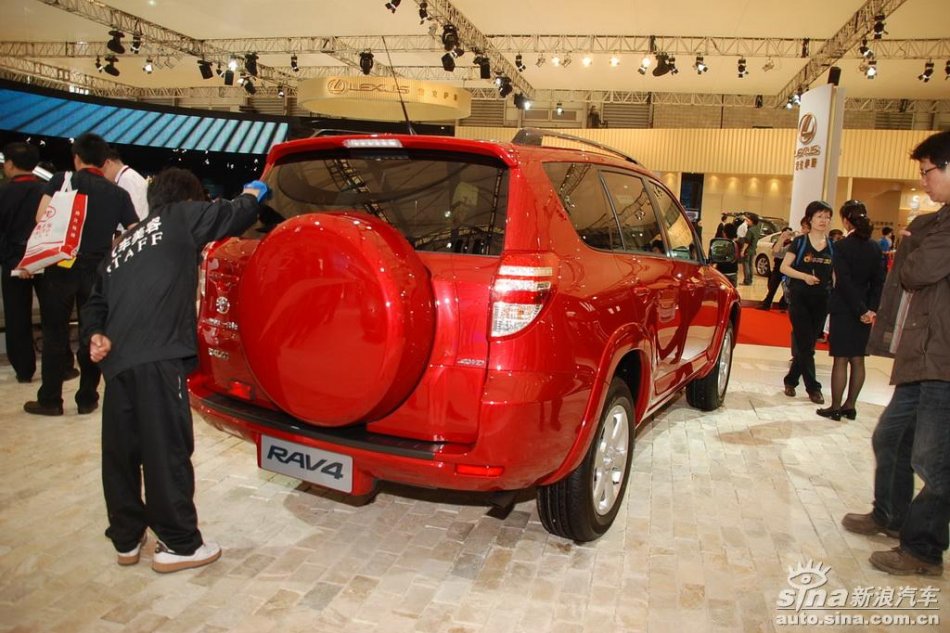 天津一汽丰田RAV4