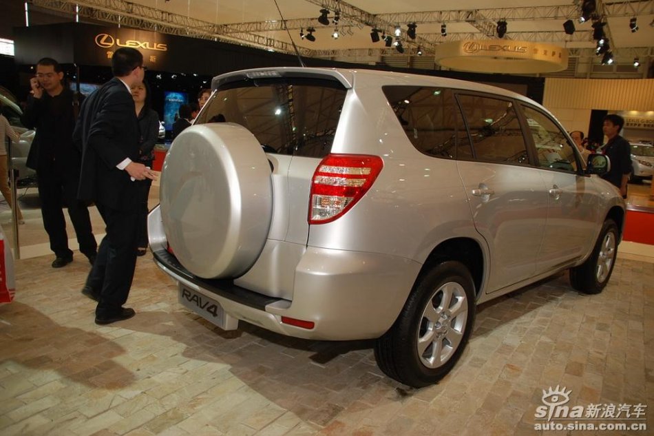 天津一汽丰田RAV4