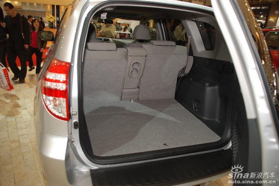 天津一汽丰田RAV4