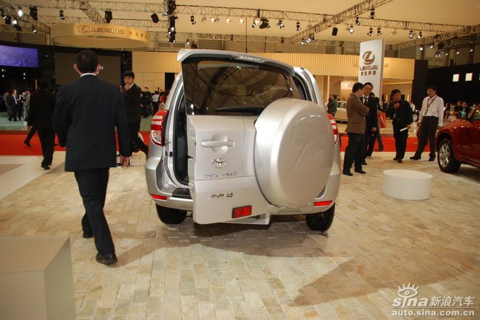 天津一汽丰田RAV4