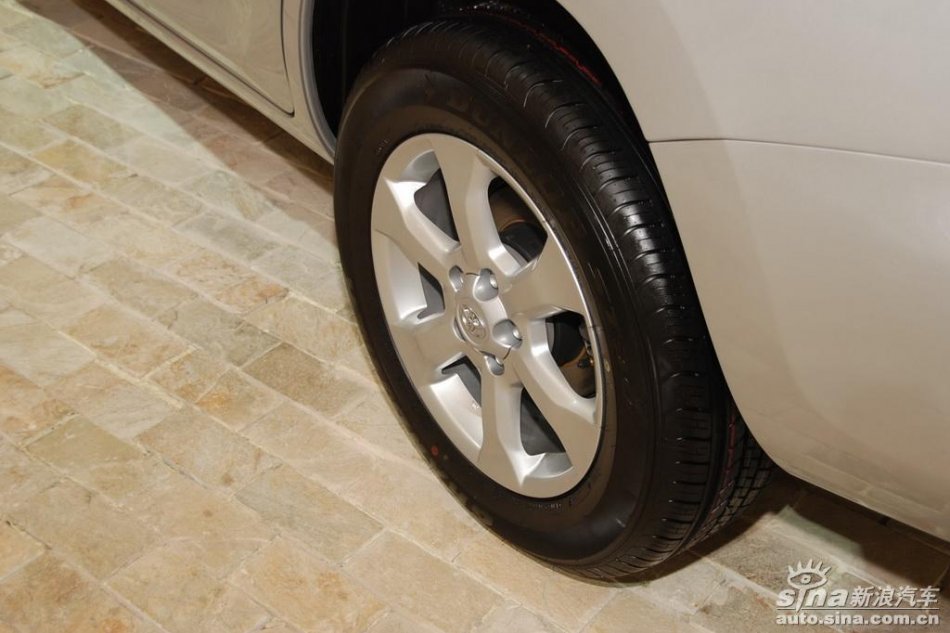 天津一汽丰田RAV4