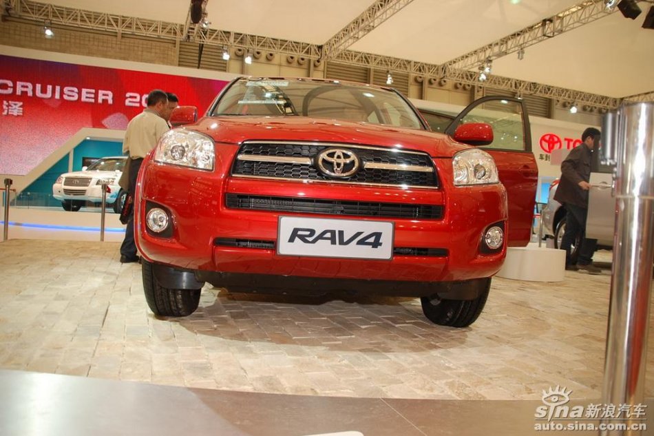 天津一汽丰田RAV4