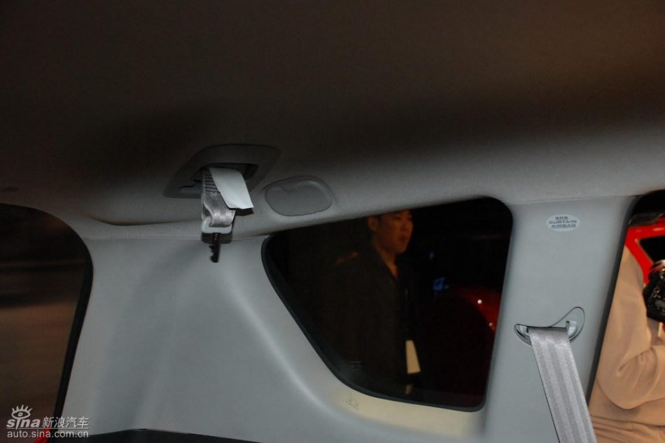 RAV4上市现场内饰实拍图