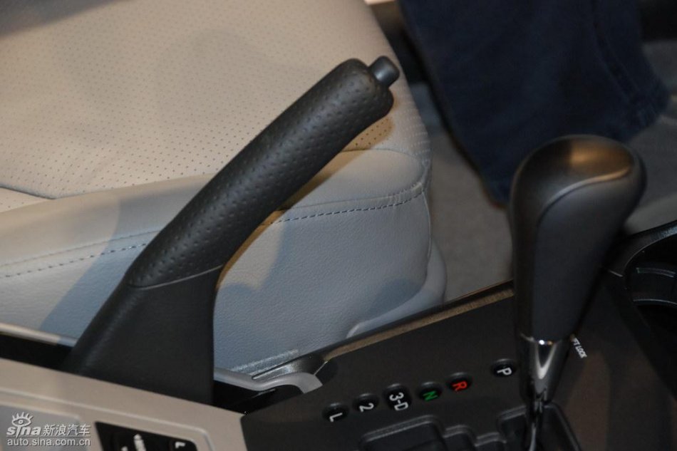 RAV4上市现场内饰实拍图